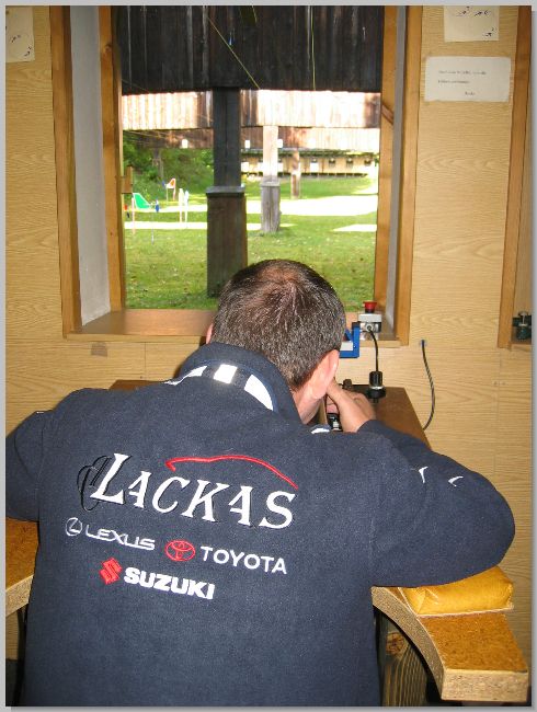 12_Benchrest_BM.jpg
