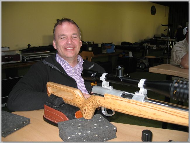 048.jpg